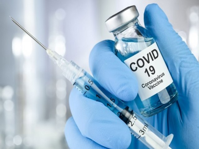 Governo federal protocola pedido de testes de nova vacina feita no Brasil