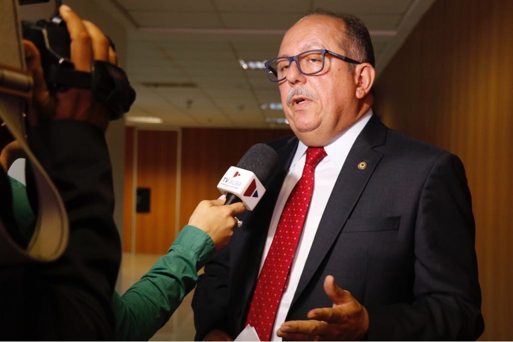 Deputado Arimateia discute amplamente na ALBA Regulação da Saúde na Bahia