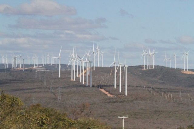 Protocolos de intenções são assinados para implantação de oito parques eólicos na Bahia