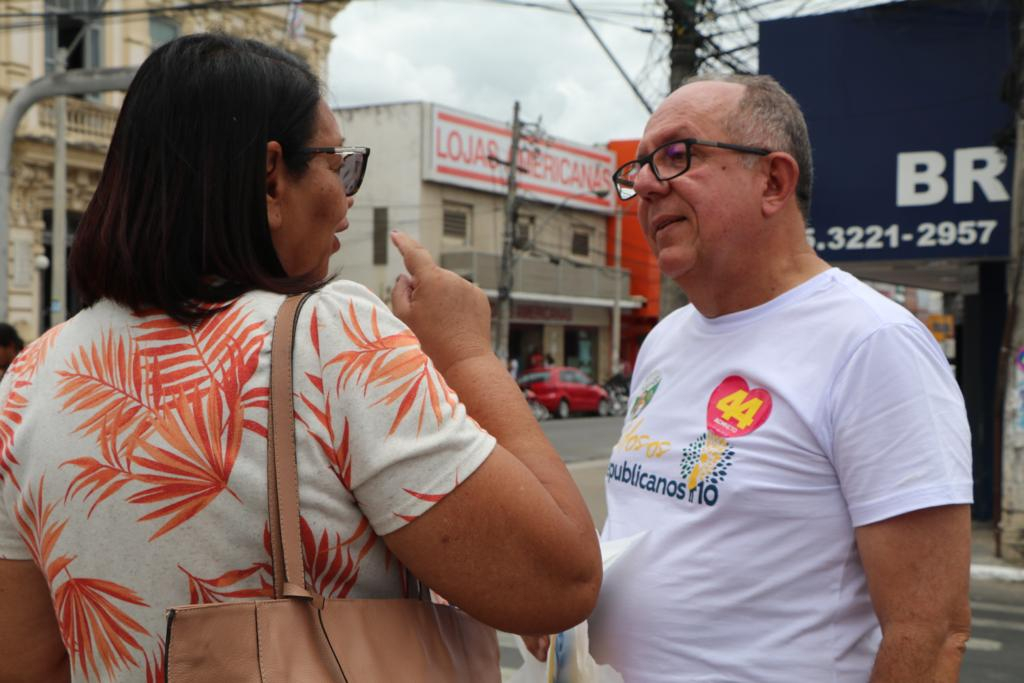 Secretário do Movimento Idosos Republicanos Bahia realiza ações de conscientização sobre o voto da pessoa idosa